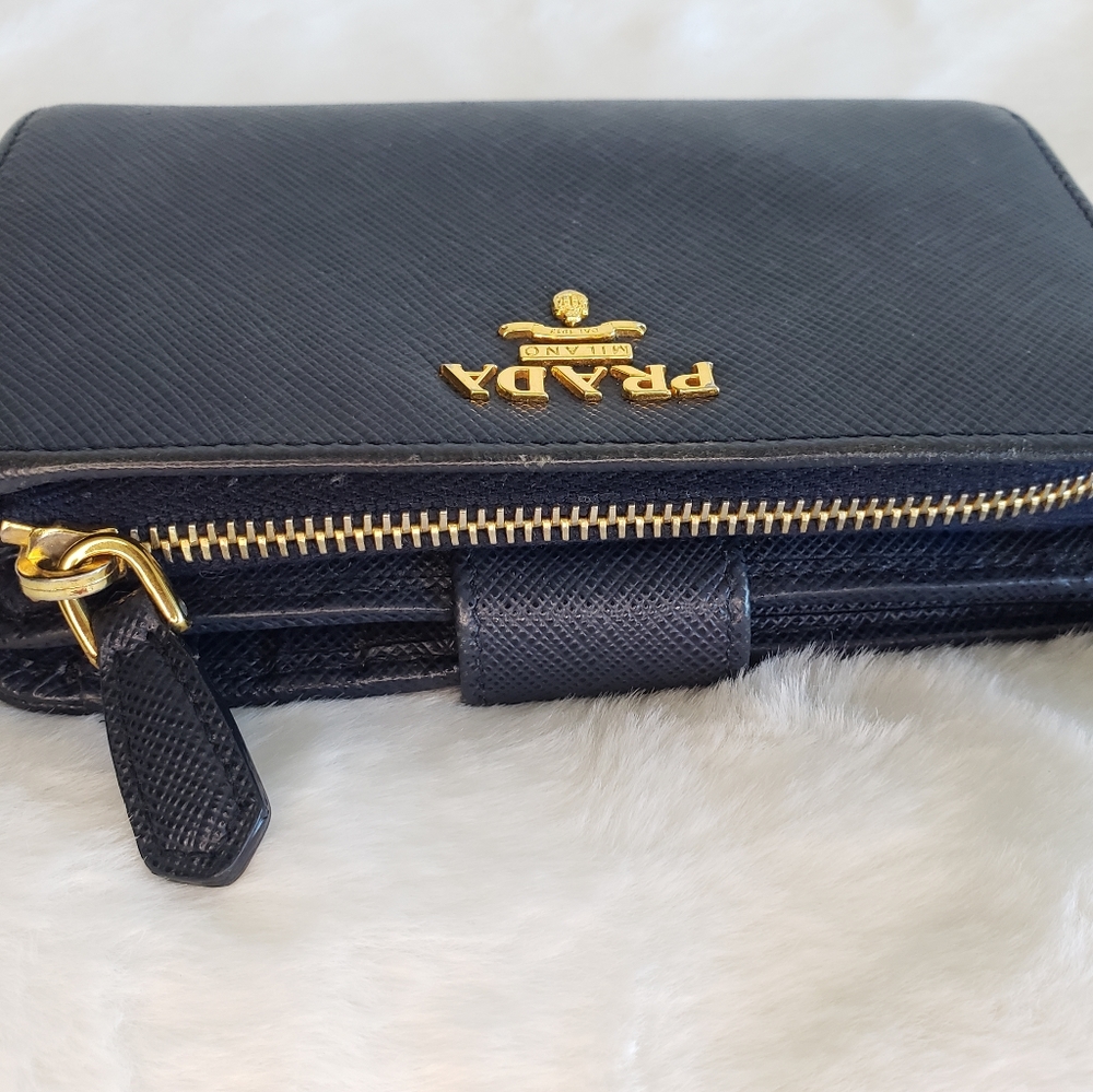 Prada Wallet - Picture 9 of 12